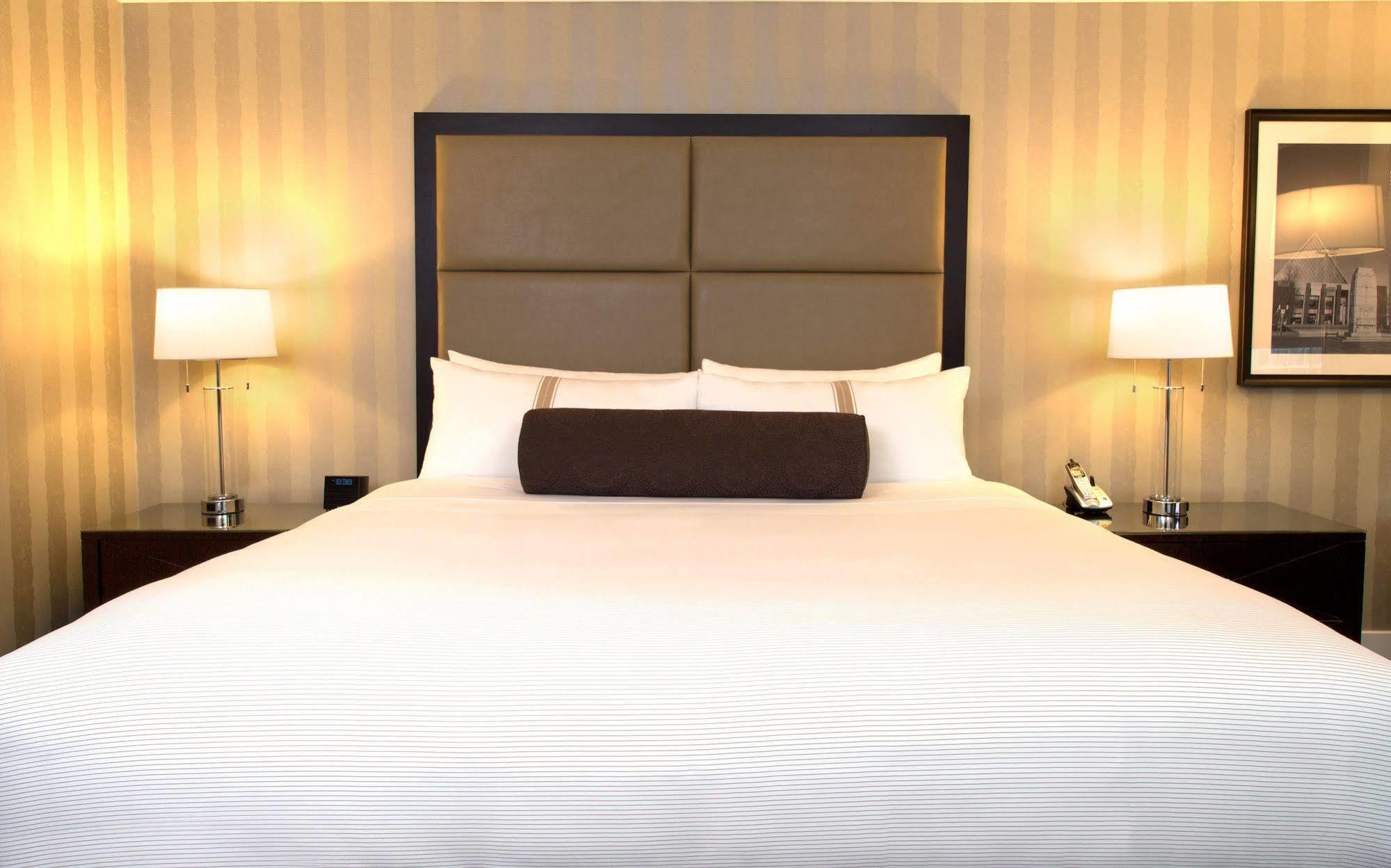 Sandman Signature Edmonton Downtown Hotel Eksteriør bilde